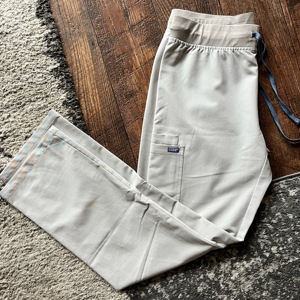 Kade cargo scrubs